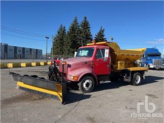 International 4700 LPX