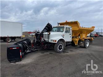 International 4900