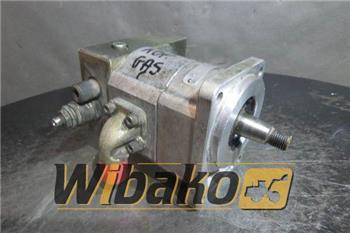 O&K Gear pump O&K 2244996L 03962388