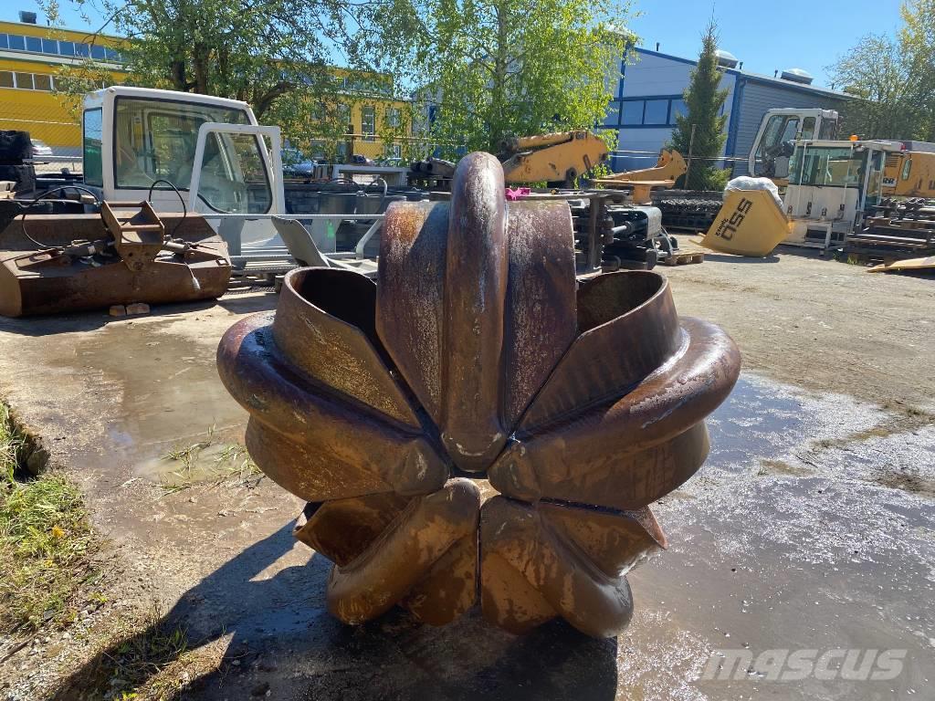 Liebherr GM65 grapple Ekskavaatorikopad ja lisaseadmed