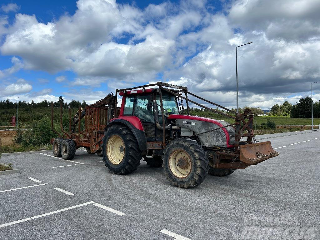 Valtra T 130 Metsatööks kohandatud traktorid