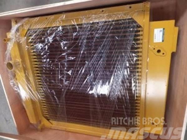 Komatsu D85 radiator assy 154-03-00080 Muud osad