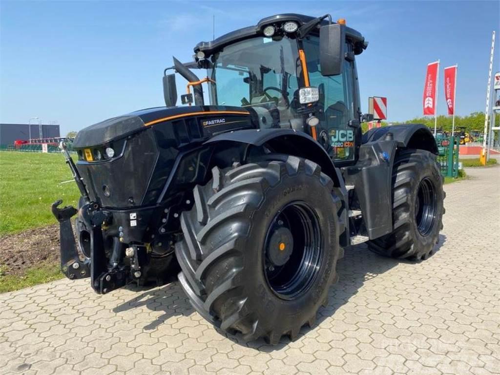 JCB FASTRAC 4220 ICON Traktorid