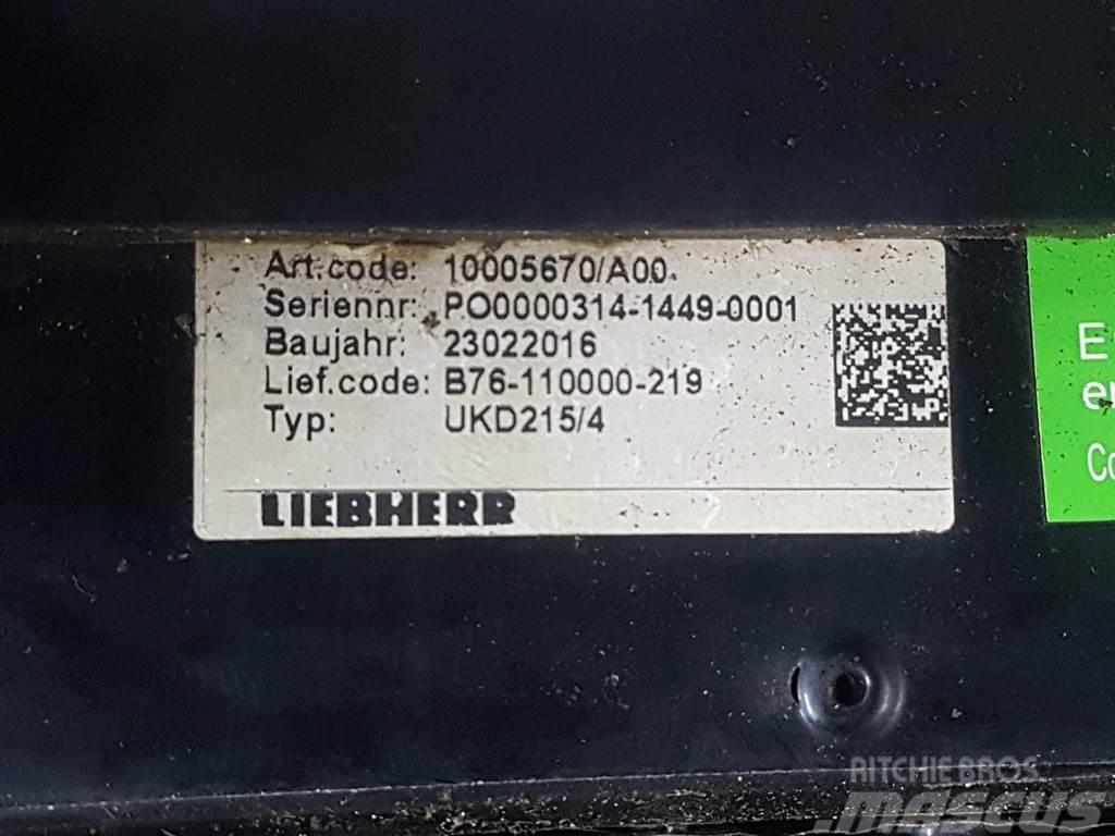 Liebherr A934C-10005670-UKD215/4-Airco condenser/Koeler Raamid