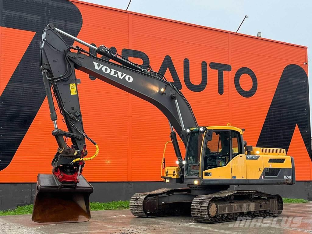 Volvo EC 250 DL ROTOTILT / AC Roomikekskavaatorid