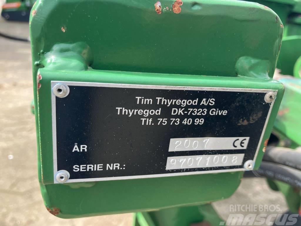 Thyregod TVR-12 Reaskülvimasinad