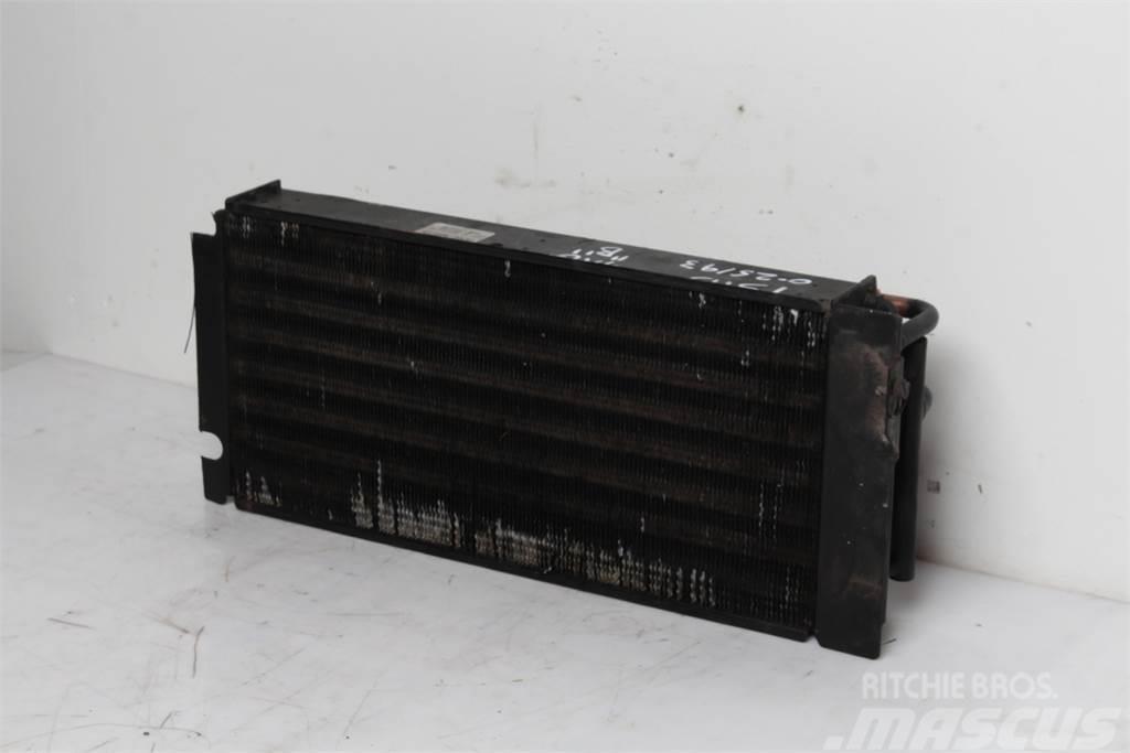 New Holland TS115 Oil Cooler Mootorid
