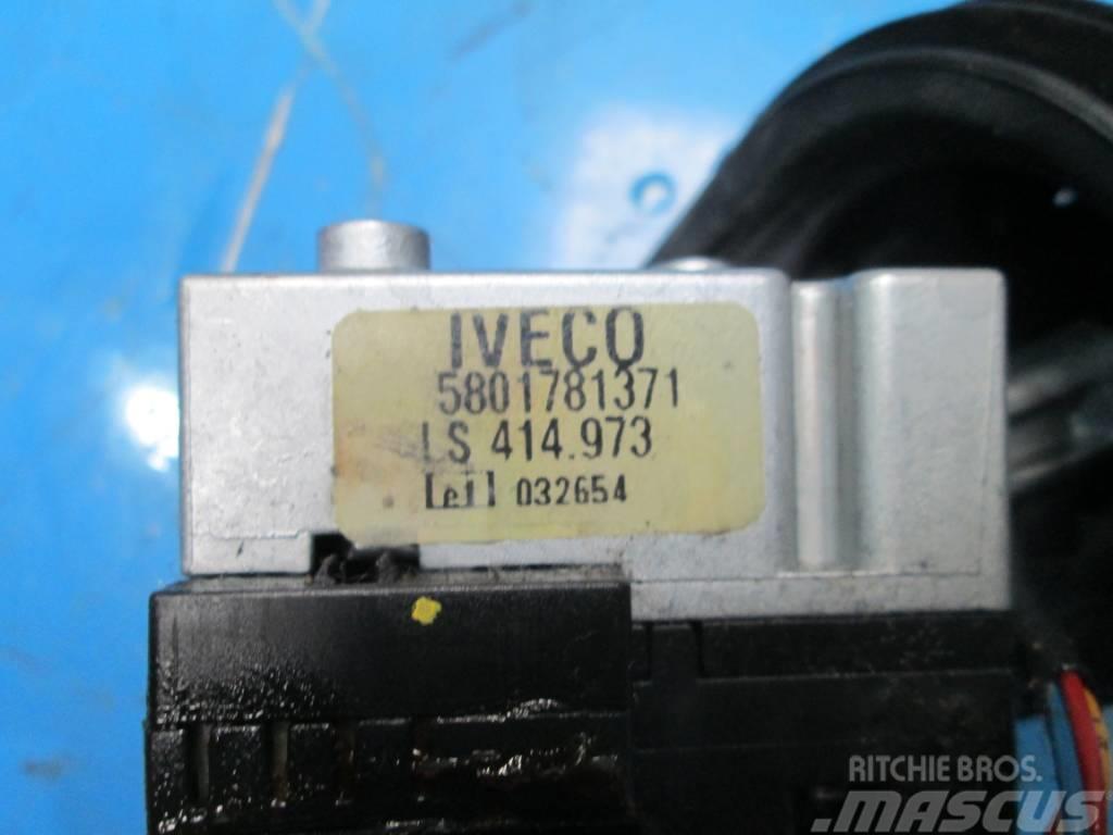 Iveco Stralis Lenkstockschalter 5801781371 Elektroonikaseadmed