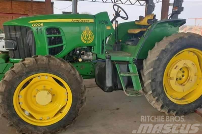 John Deere 6225 Traktorid