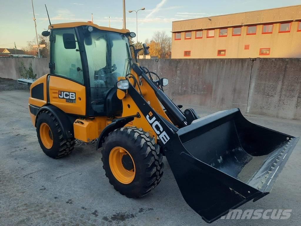 JCB 406 Rataslaadurid