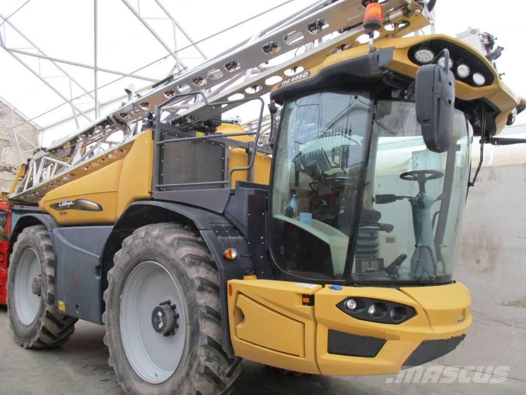 Challenger RoGator 655D Iseliikuvad pritsid