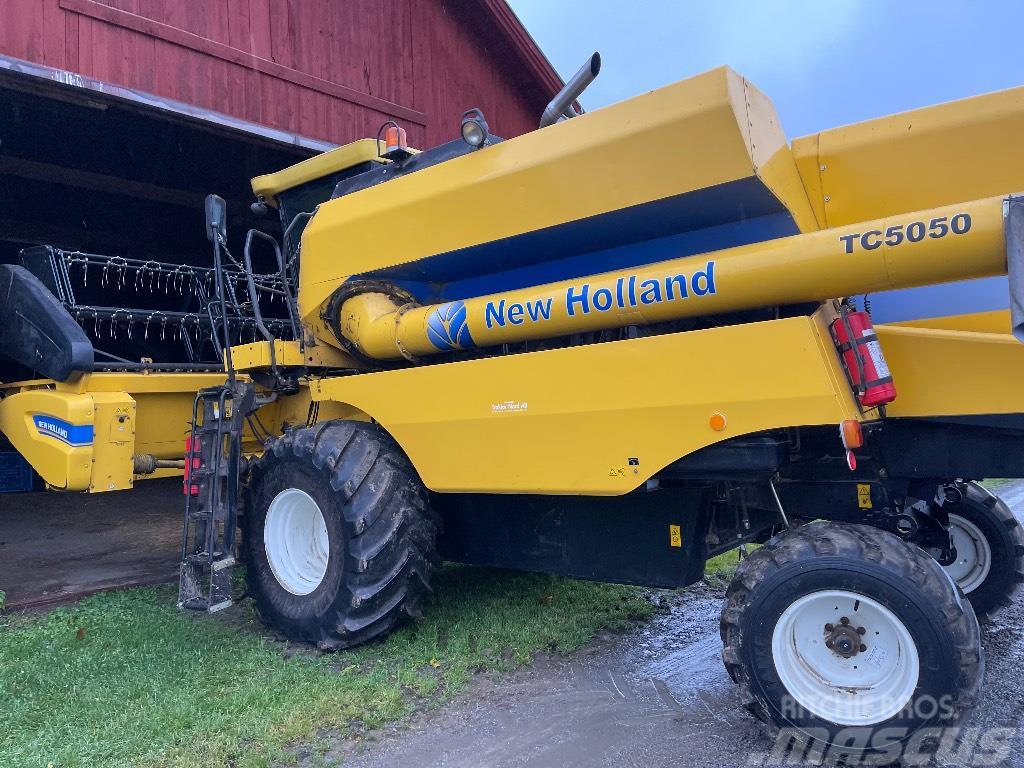 New Holland TC5050 15fot 373tim! Teraviljakombainid