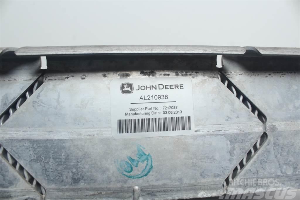 John Deere 6140 R Intercooler Mootorid