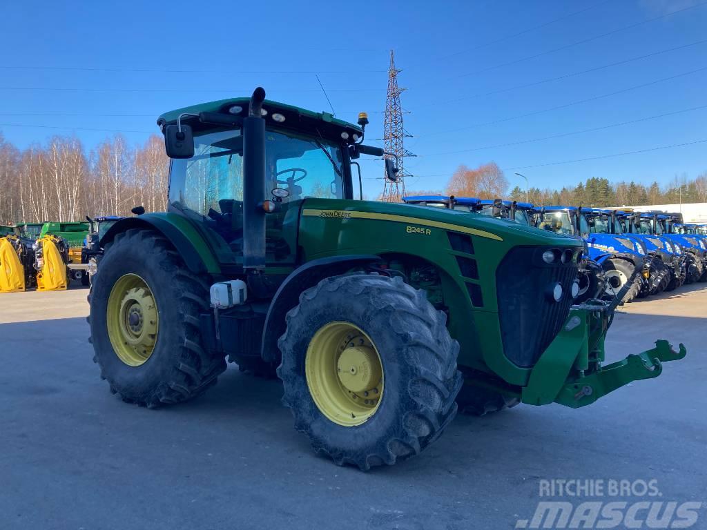 John Deere 8245 R Tractors