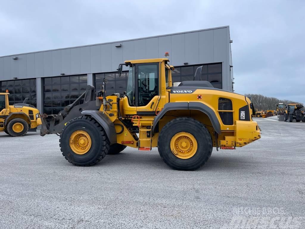 Volvo L 120 H (more L120H's available) Rataslaadurid