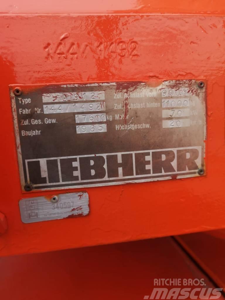 Liebherr A 912 Ratasekskavaatorid
