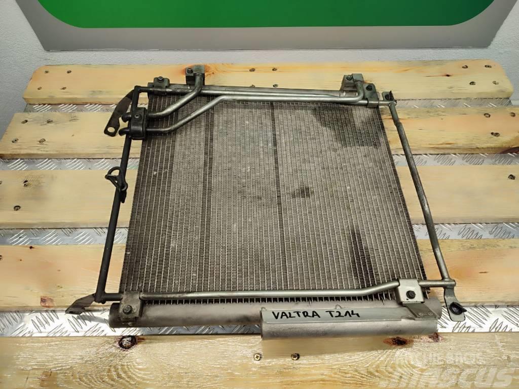 Valtra T214 Air conditioning radiator condenser 84485540B Radiaatorid