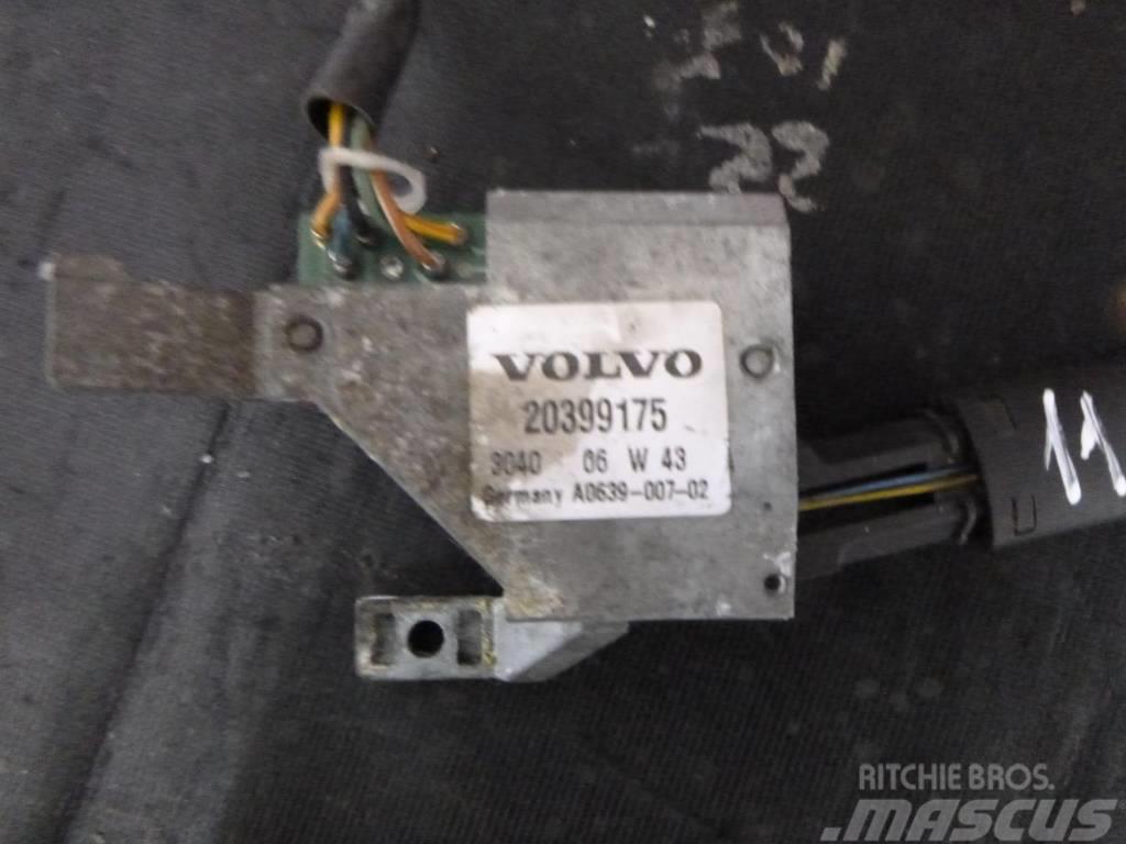 Volvo FH13 Steering column switch block 20399175 Mootorid