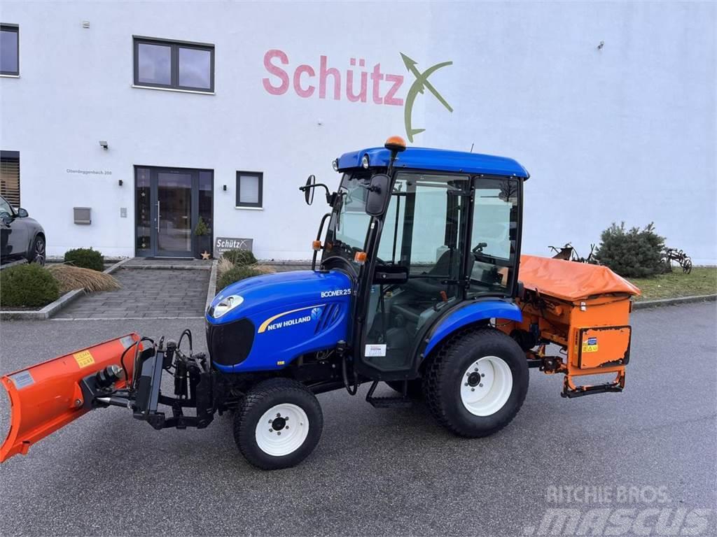New Holland Boomer 25, Schiebeschild, Salzstreuer, Schneeschil Traktorid