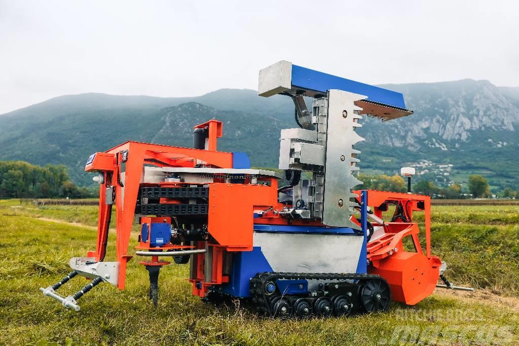  Pekautomotive Vineyard and Orchard Robotic Machine Traktorid