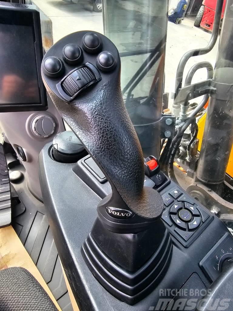 Volvo EC220EL med Makin 3D Roomikekskavaatorid