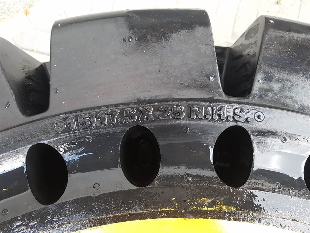 CAT 910/914 - 447-1131 - Tyre/Reifen/Band Rehvid, rattad ja veljed