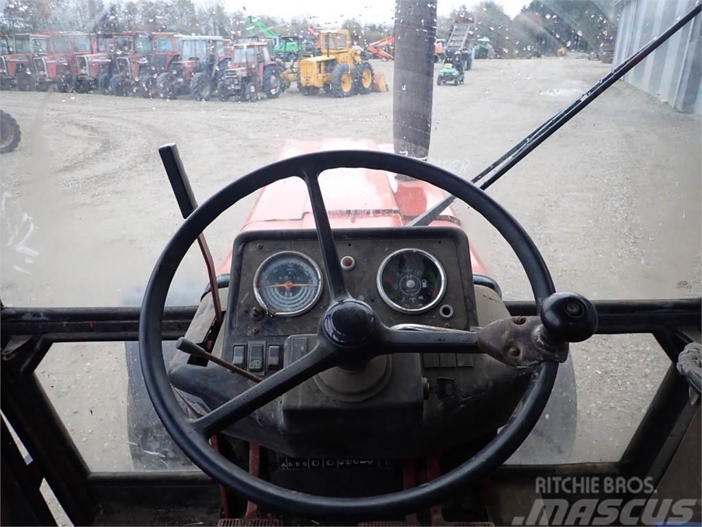 Case IH 1055 Traktorid