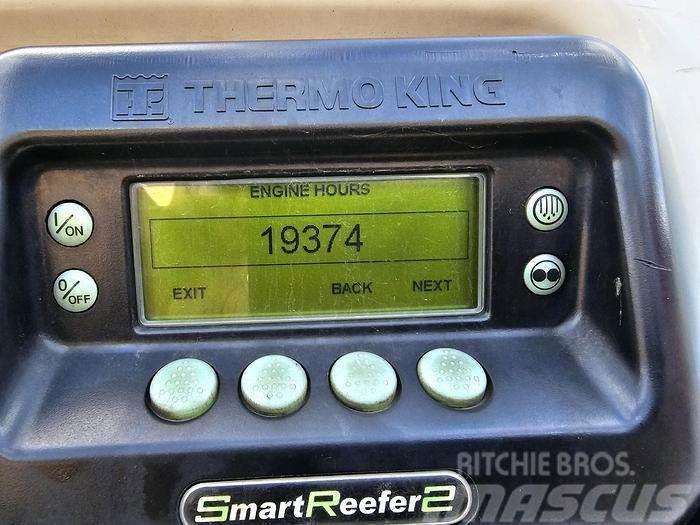 Krone SDR 27 EL4-FB, 3 AXLE FRIDGE TRAILER WITH MEAT RAI Külmikpoolhaagised