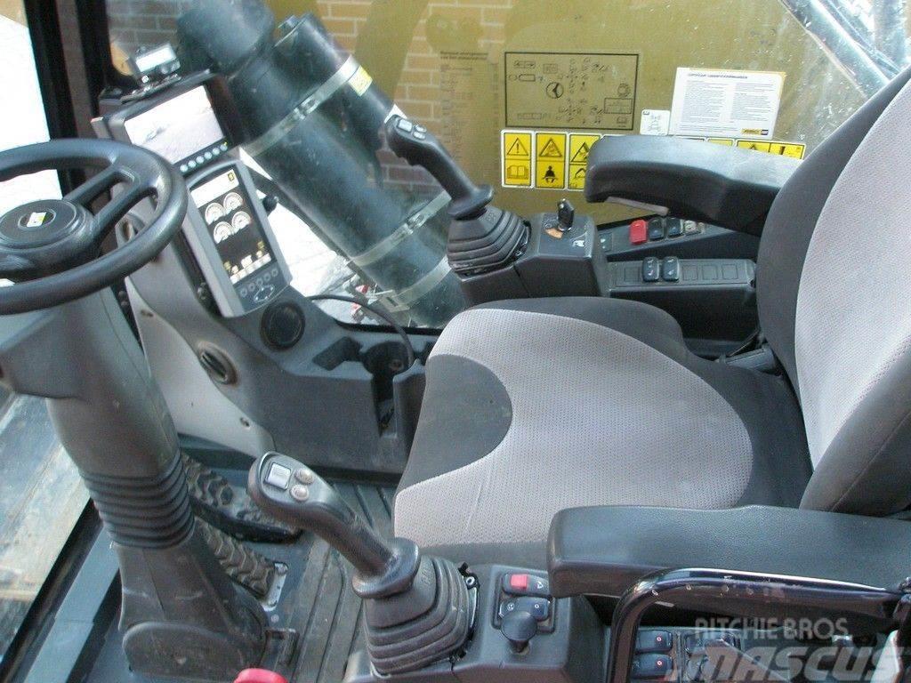 CAT MH3024 Materjalikäitlusmasinad