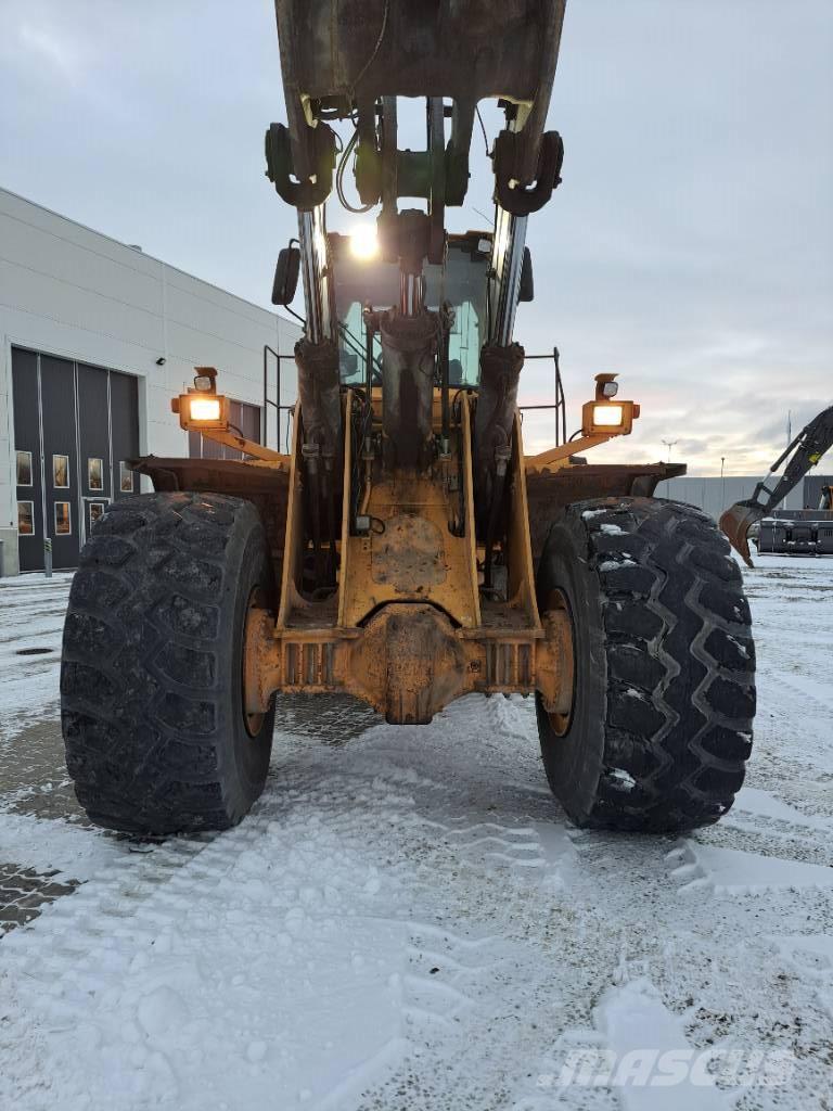 Volvo L 220 E Rataslaadurid