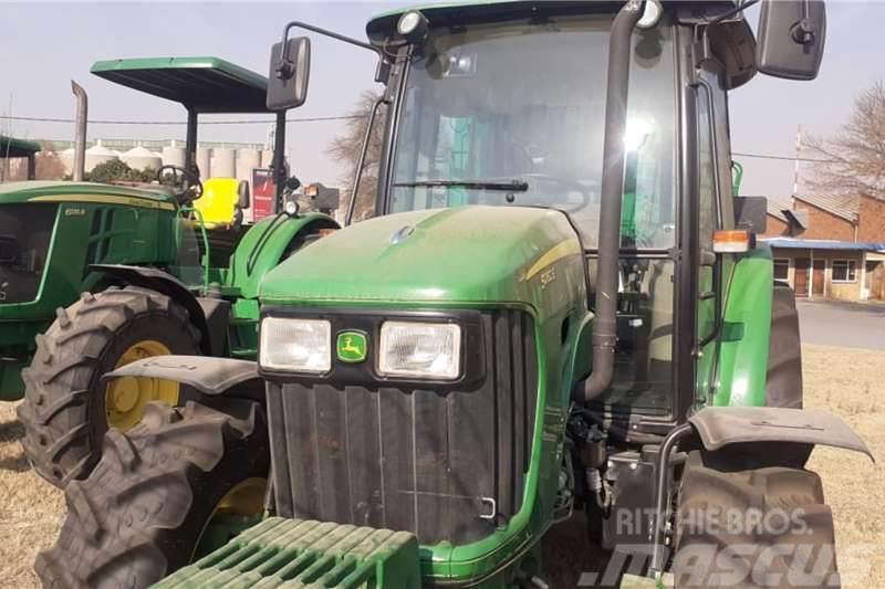 John Deere JD 5E SERIES Traktorid