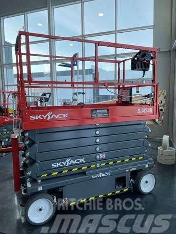 SkyJack SJ4740 Electric Scissor Lift Käärtõstukid