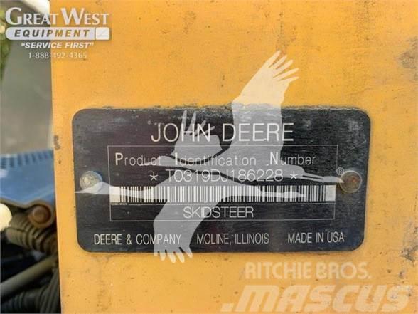 John Deere 319D Kompaktlaadurid