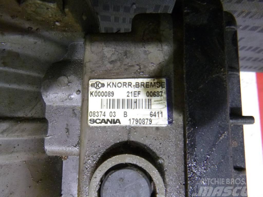 Scania R440 Air filter bracket 1790879 Mootorid