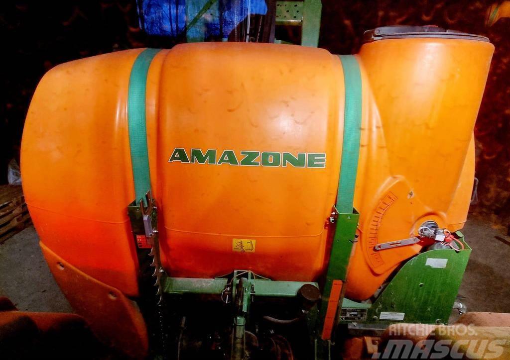 Amazone UF1201 Iseliikuvad pritsid