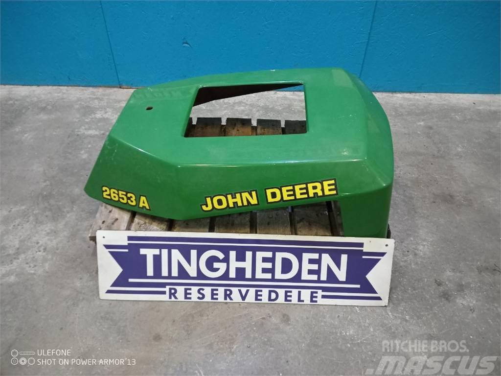 John Deere 2653A Motorhjelm AMT1652 Muud osad