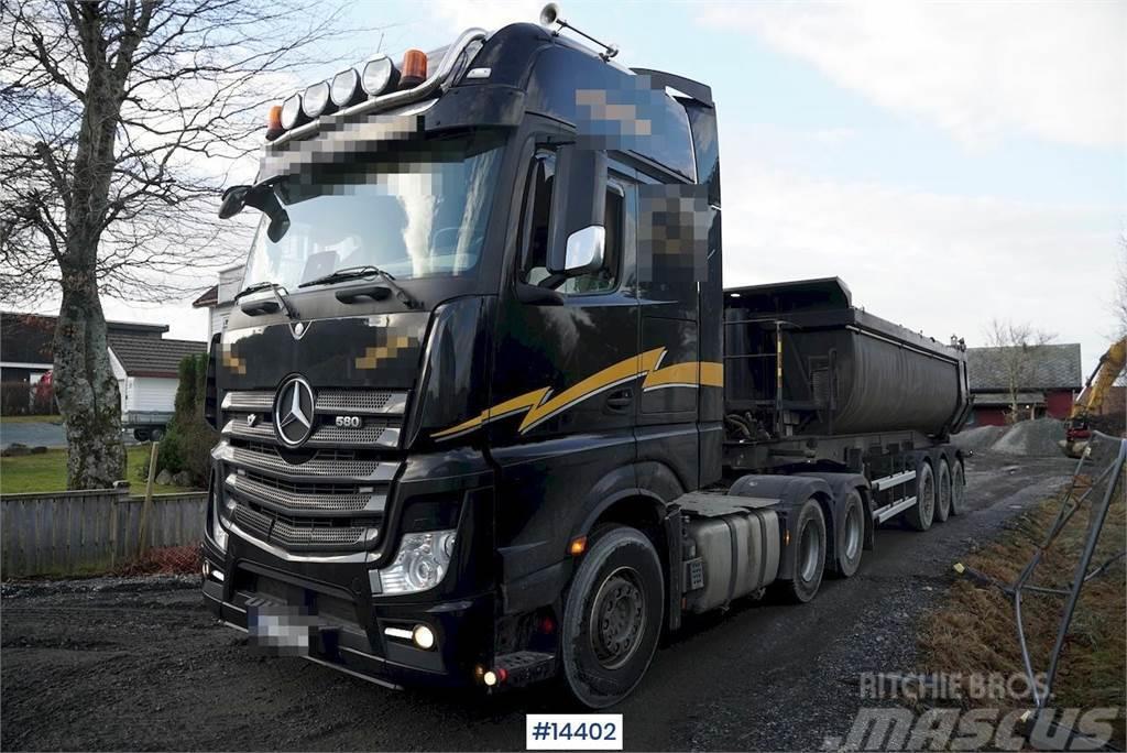 Mercedes-Benz Actros 2653 6x4 Truck w/ hydraulics. Sadulveokid