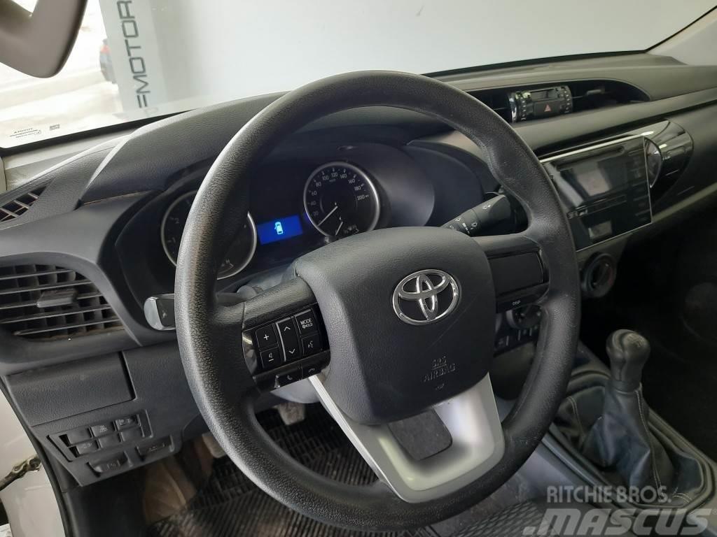 Toyota Hilux Cabina Doble GX Plus Kaubikud