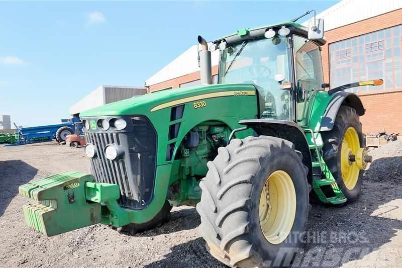 John Deere JD 8330 Tractor Now stripping for spares. Traktorid