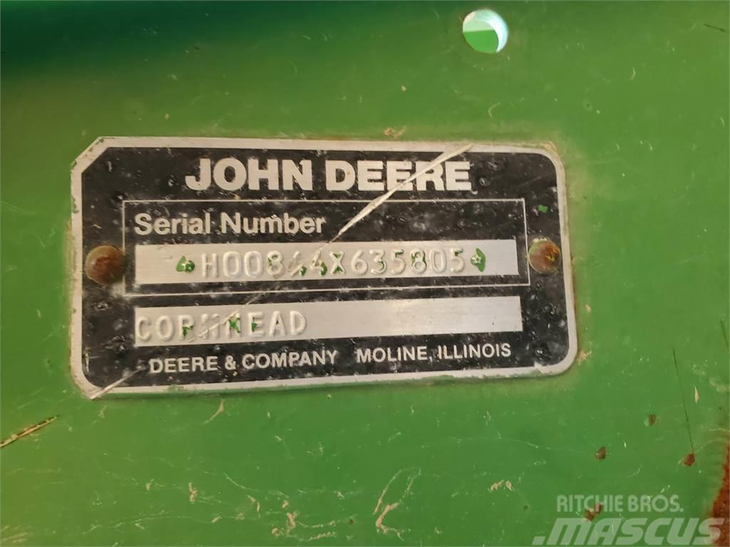 John Deere 844 Teraviljakombainid