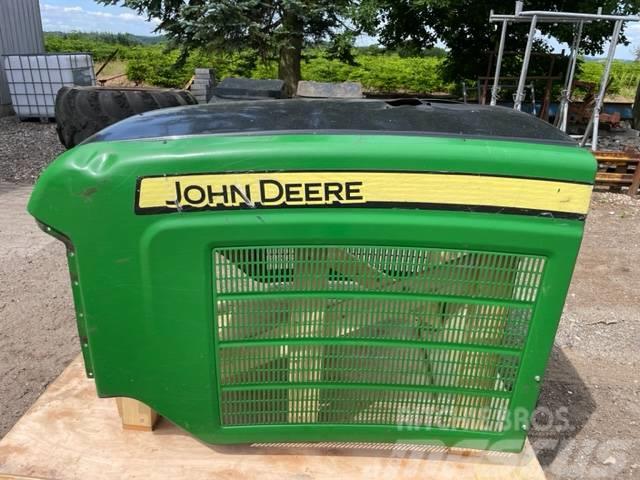 John Deere 1270E engine hoods Raamid