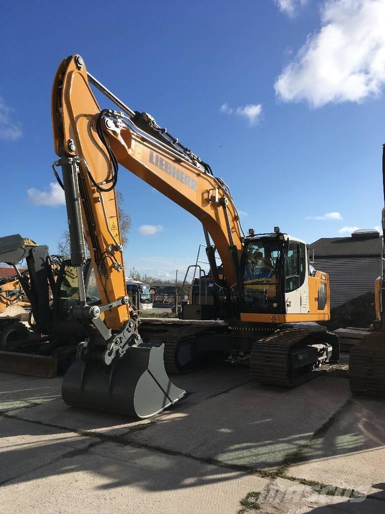 Liebherr R 922 Roomikekskavaatorid