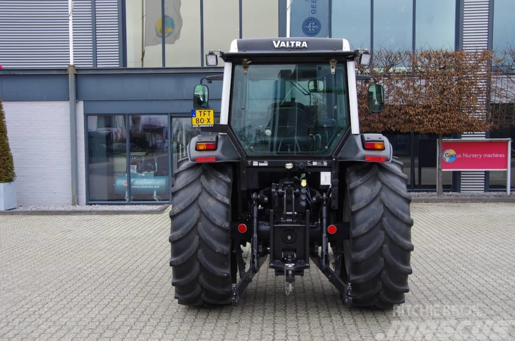 Valtra A82 Traktorid