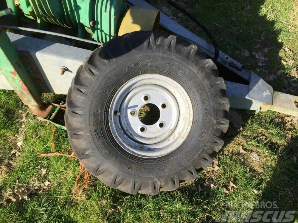  Dumper wheel and tyre 7.00 -12 £70 plus vat £84 Rehvid, rattad ja veljed
