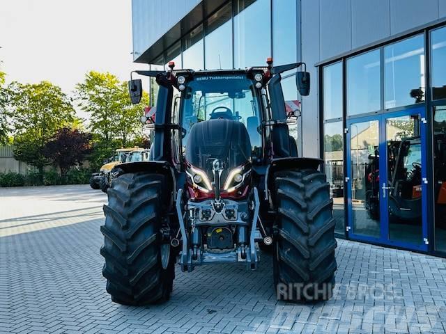 Valtra Q305 DEMO Super Compleet! Traktorid