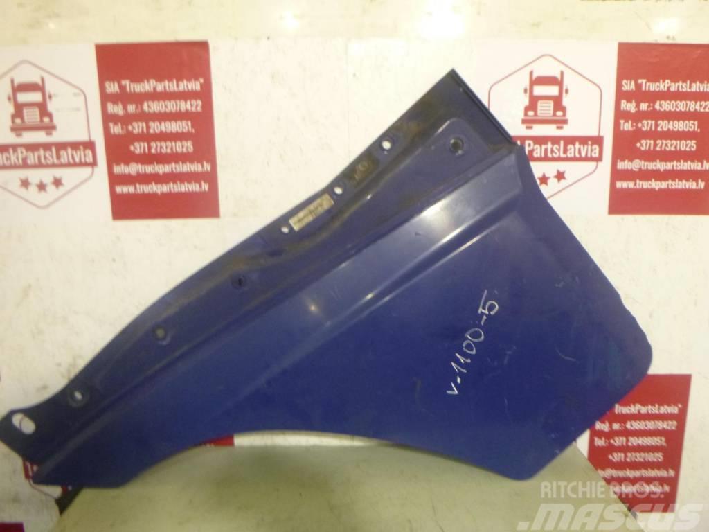 Volvo fH13 Front right door trim 20467038 Kabiinid
