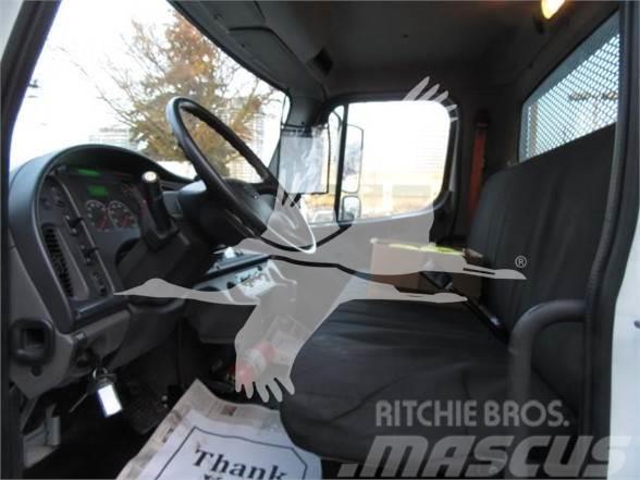 Freightliner BUSINESS CLASS M2 106 Madelautod