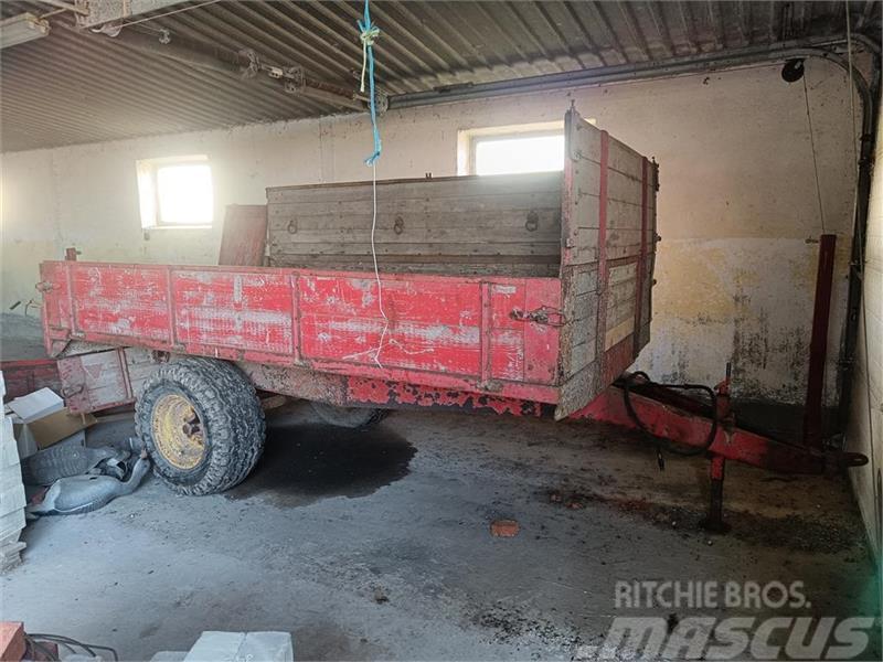  - - -  Tip vogn 4-4,5 tons Kallurhaagised