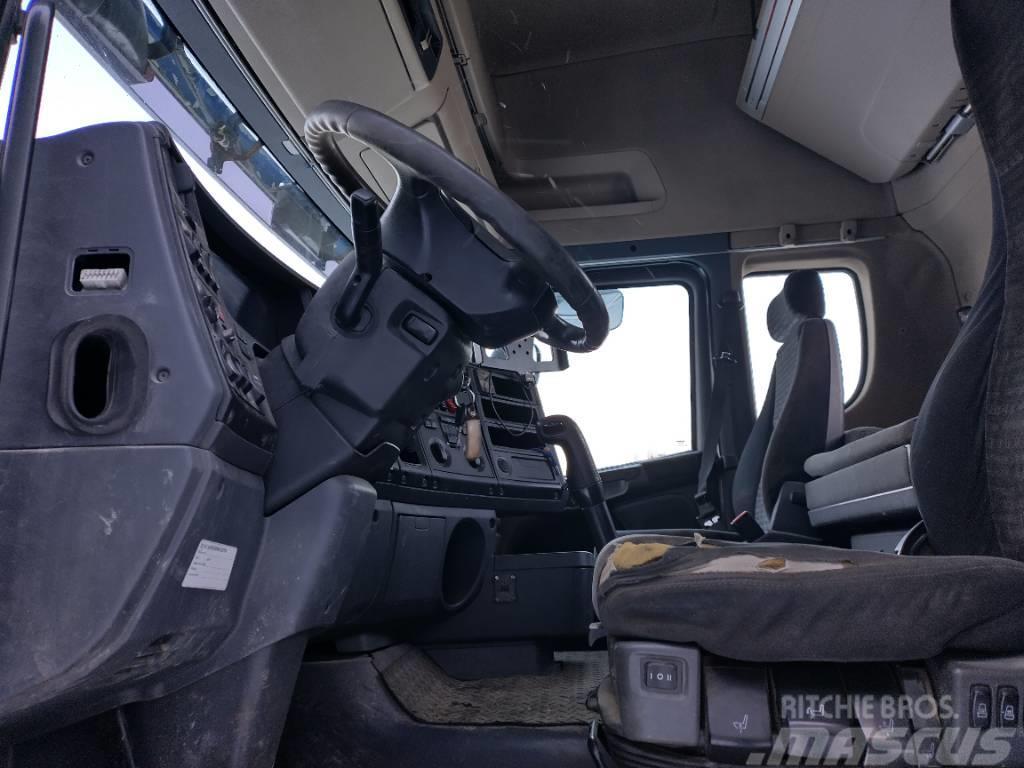 Scania R420 6x2 takateliveturi Sadulveokid