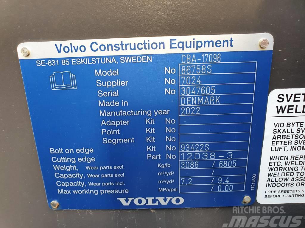 Volvo Rehandlingskopa 7,2 m3 Redskapsinfäst, CBA-17096 Kopad